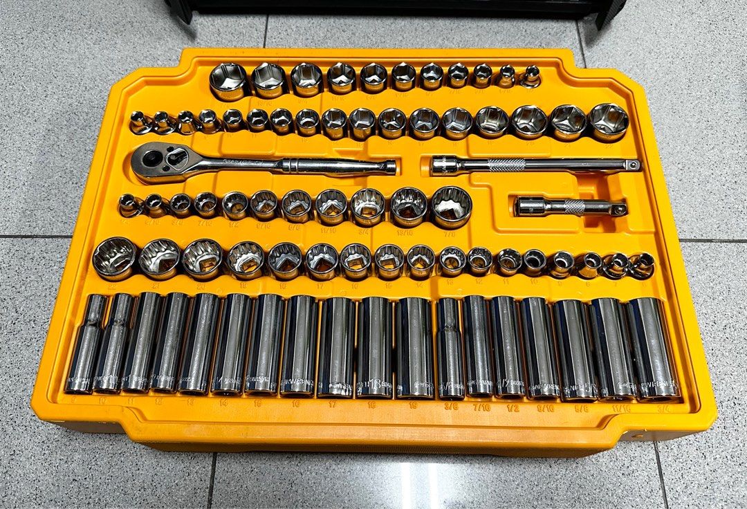 GearWrench 80942 239piece Mechanics Tool Set in 3 Drawer Storage Box