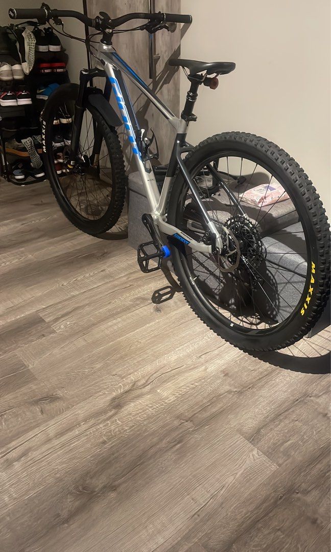 Giant Fathom 2 M 29 for sale Sports Equipment Bicycles Parts