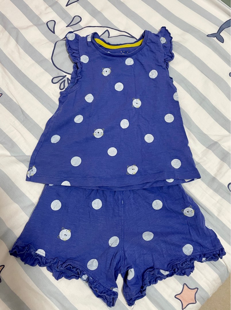 Girls sets, Babies & Kids, Babies & Kids Fashion on Carousell
