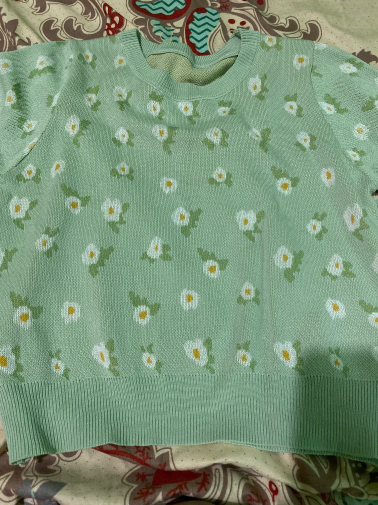 Women'S Green Floral Rayon Top main image 1