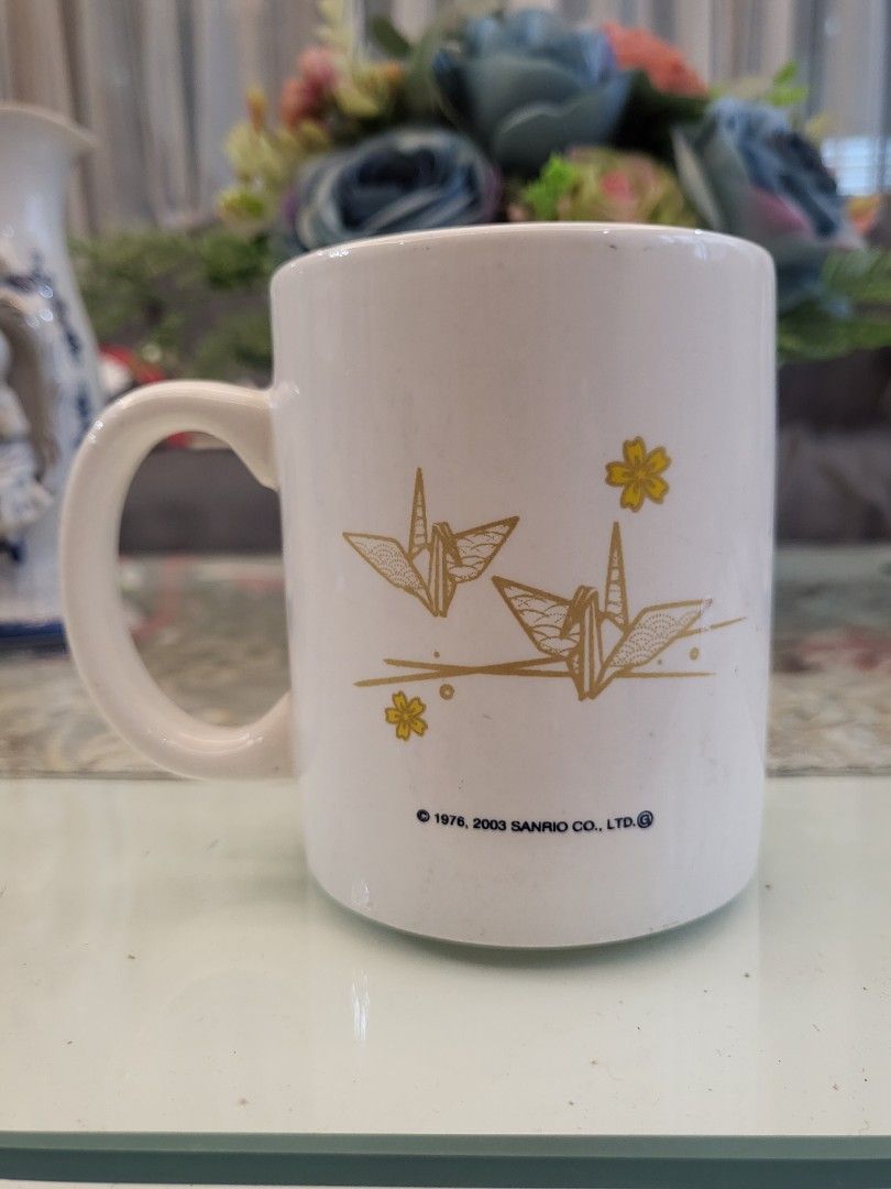 Hello Kitty Origami Mug (Category: Coffee & Tea Tableware) located in San Fernando. Submitted by jpmarketplace2023 (Listing ID 1257604692, Image 3). Description: -Hello Kitty origami mug for only PHP180 -Authentic from Japan.