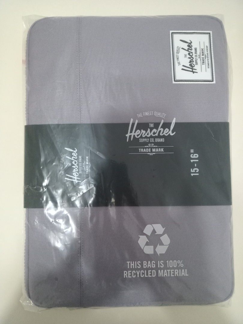 Herschel Anchor Sleeve for MacBook/iPad, Solid Black, 15-Inch