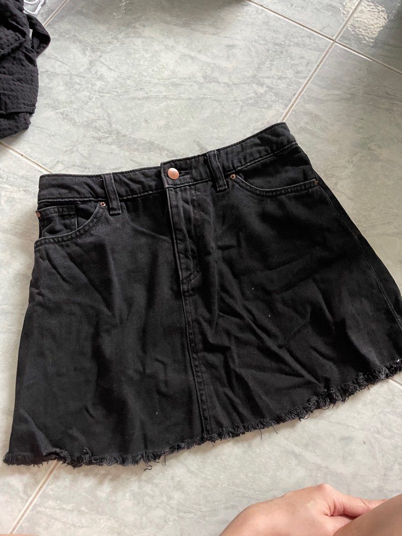 H&m denim skirt on sale black