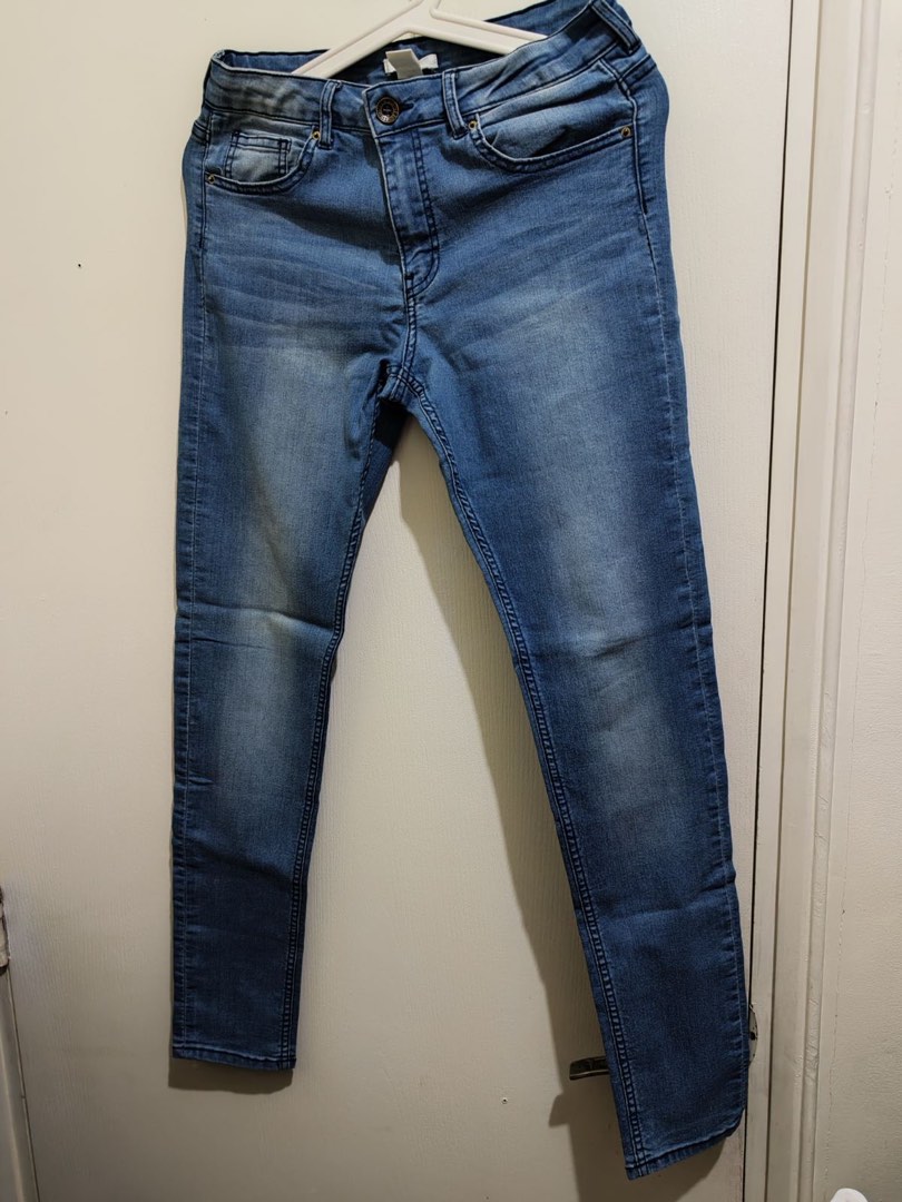 H&M Jeans, Women's Fashion, Bottoms, Jeans on Carousell