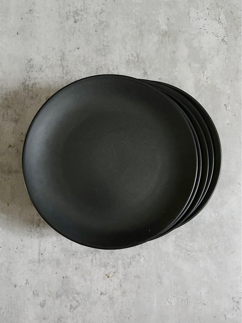 H&M Matte Black Plates (Set of 6), Furniture & Home Living, Kitchenware
