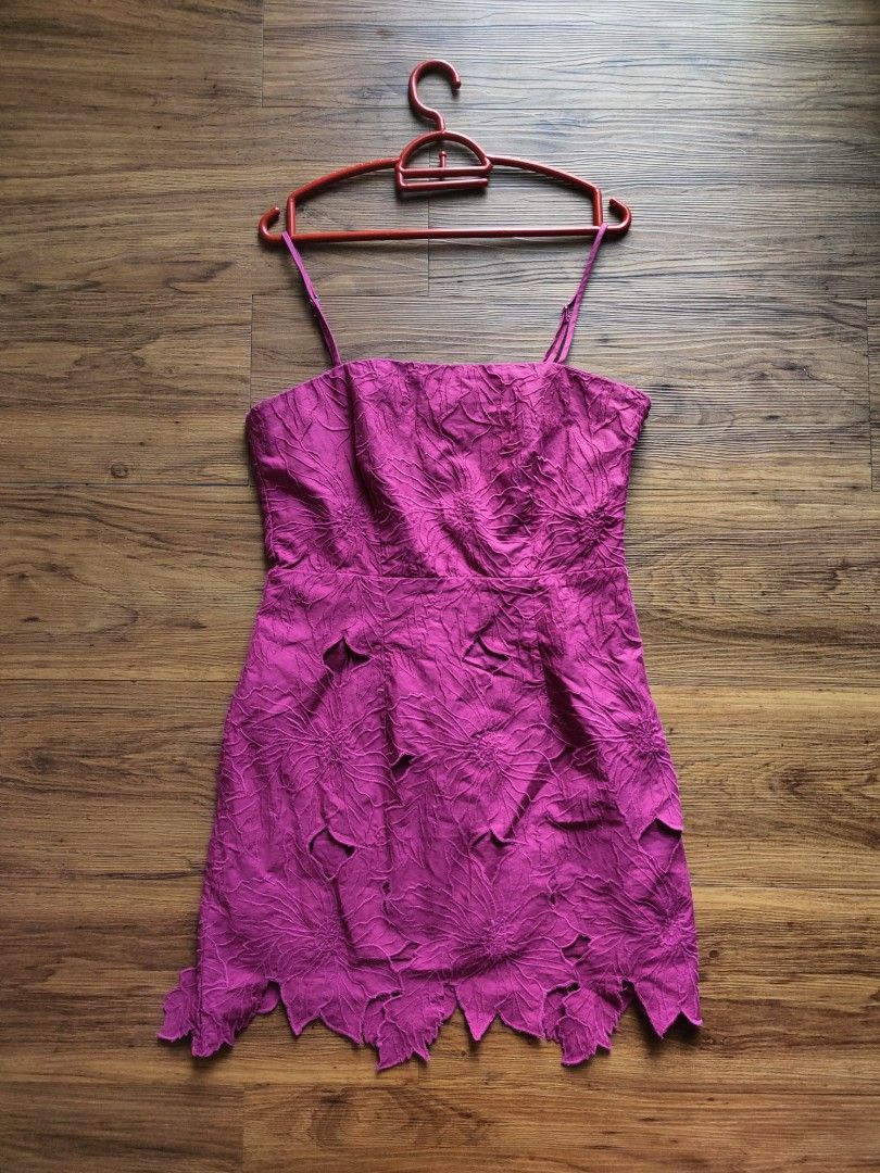 H M sexy cute purple short dress with adjustable straps Gaun pendek ungu H M dengan tali boleh laras Women s Fashion Dresses Sets Dresses on Carousell