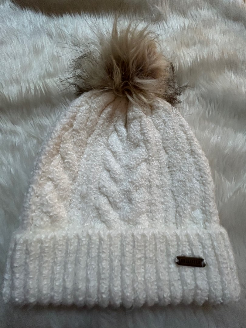 hollister beanie hat