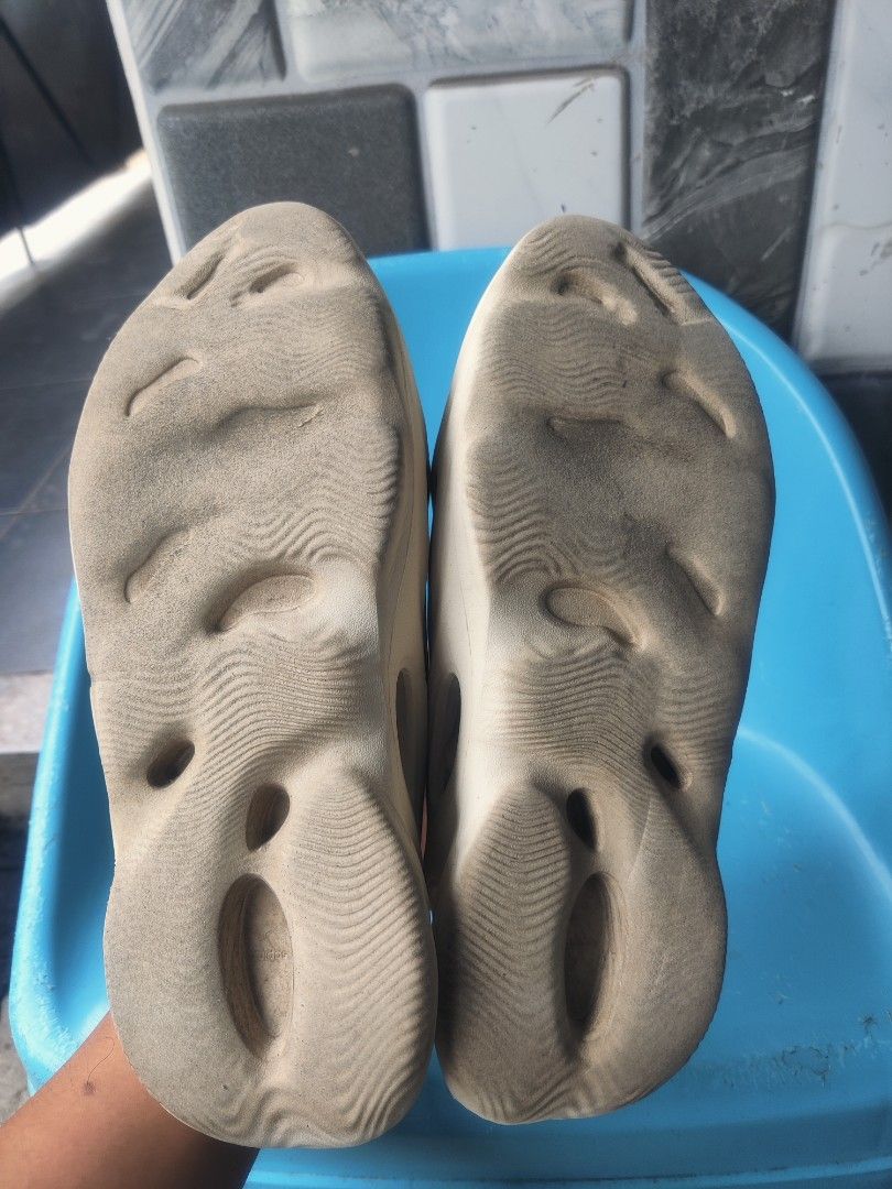 yeezy foam kanye west