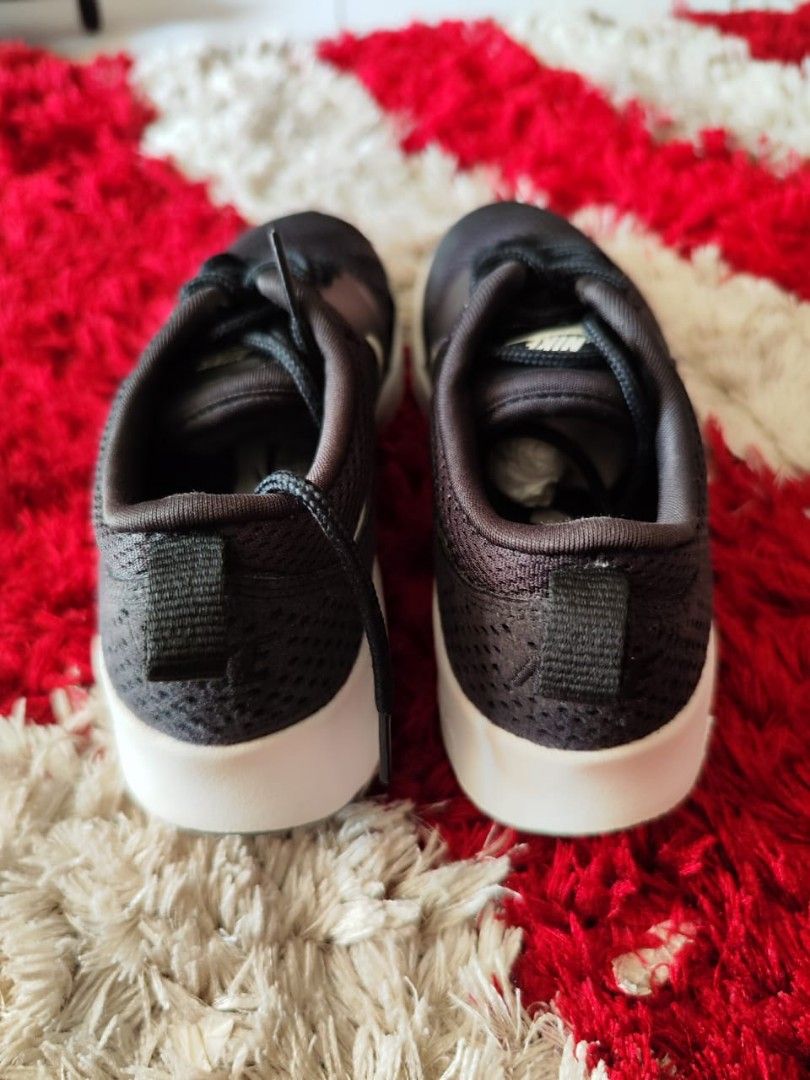 Nike shop roshe 215