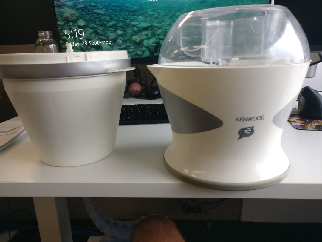 Kenwood Ice Cream Maker IM250, TV & Home Appliances, Kitchen Appliances