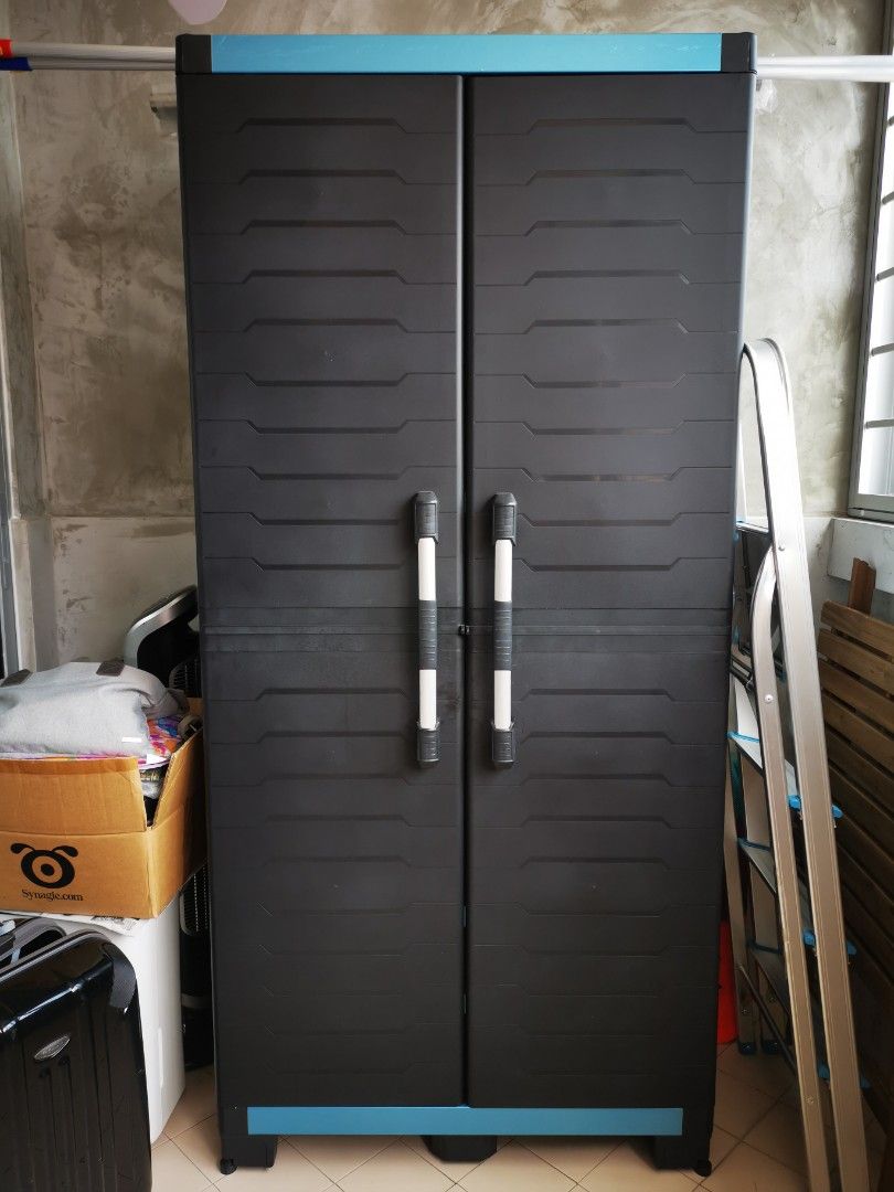 Keter XL storage cabinet