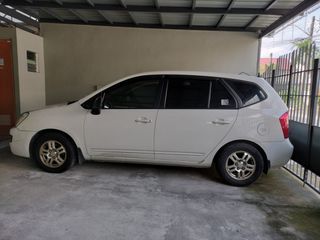 Kia Carens 1.7 LX Diesel DCT Manual