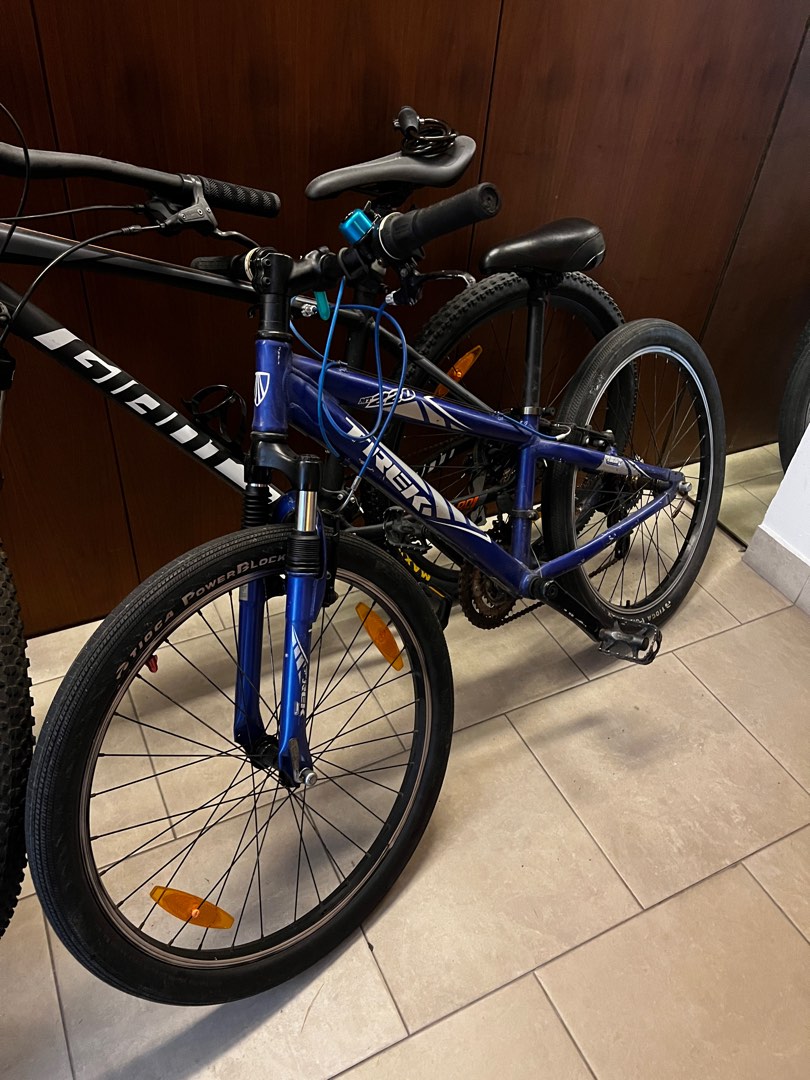 Specialized hotrock best sale 24 acid blue