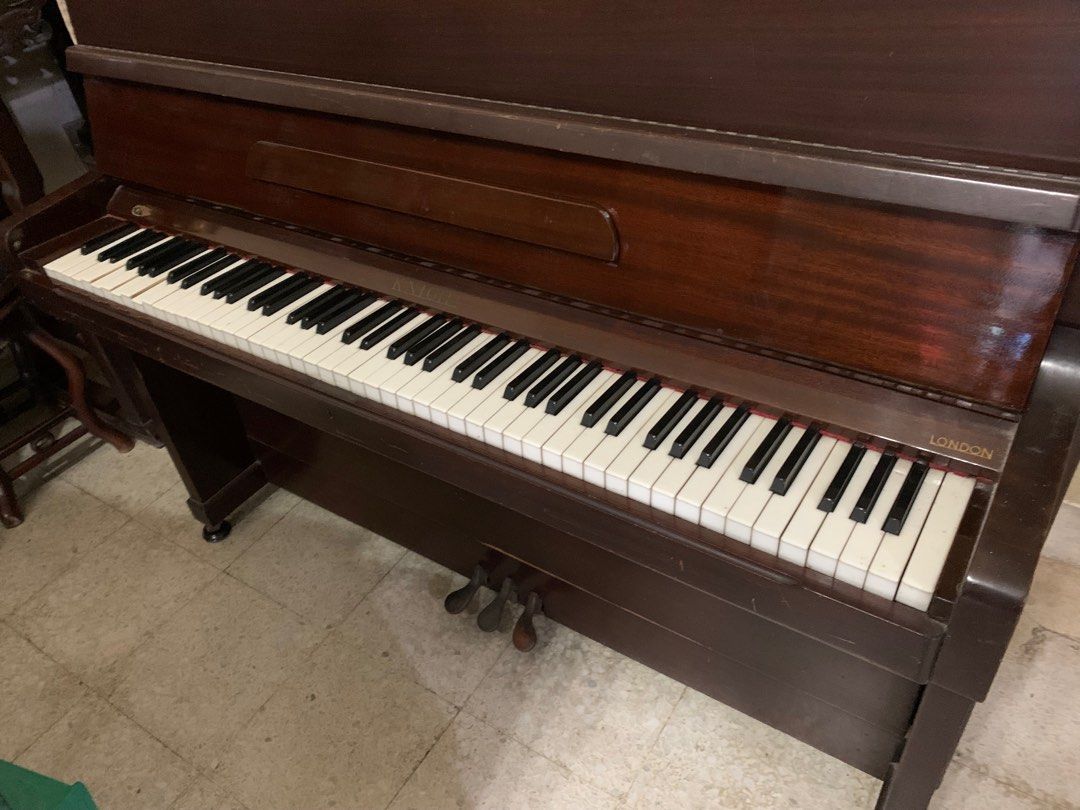 Knight K10 Upright Piano, Hobbies & Toys, Music & Media, Musical ...