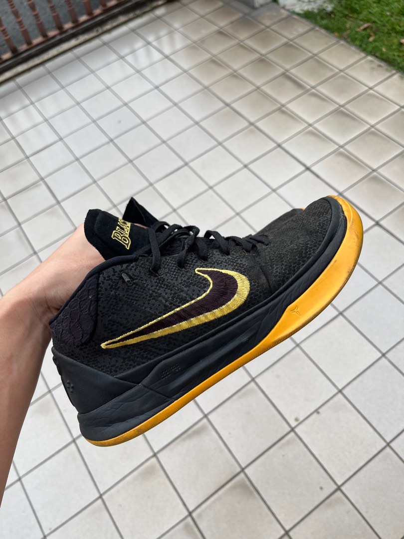 Kobe ad shop black mamba shoes