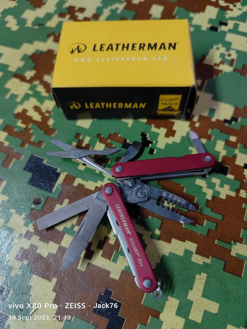 Sports　ES4,　Carousell　Leatherman　squirt　Camping　Equipment,　Hiking　on