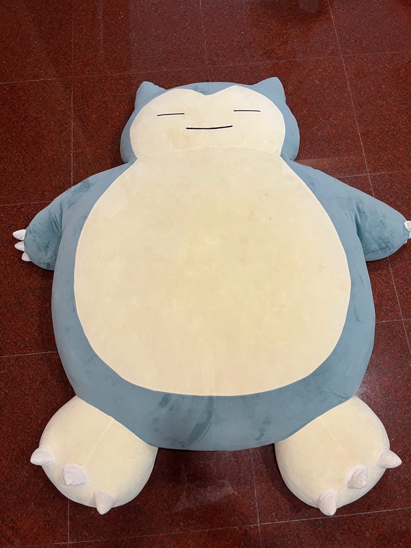 Life size on sale snorlax pillow
