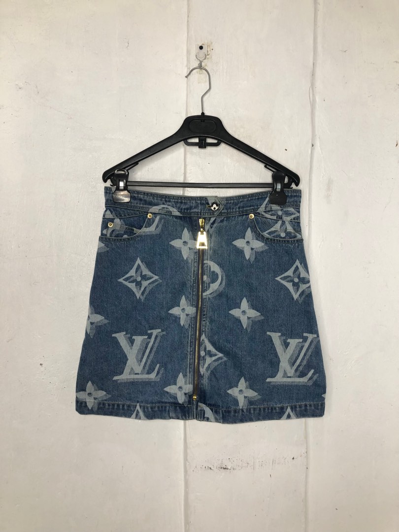 Louis Vuitton Large blurry, Monogram Mid-Rise Blue Jeans Size 38