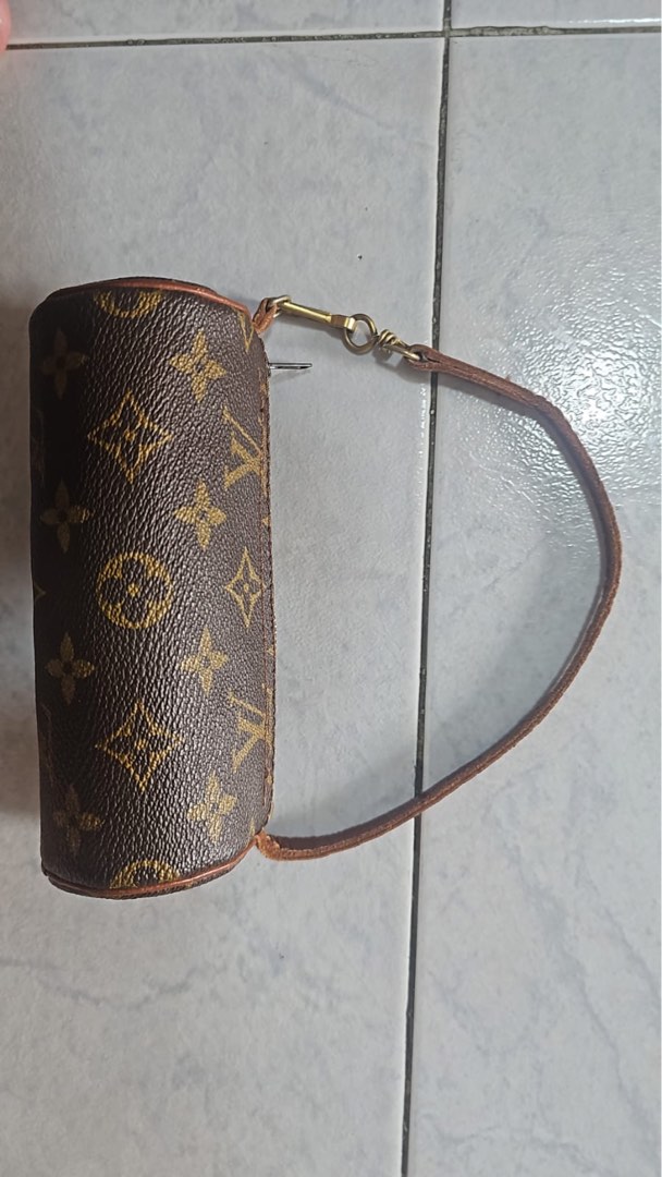 Louis Vuitton LV Monogram Logo GHW Papillon Roller Pochette Accessorie –  Valuxre