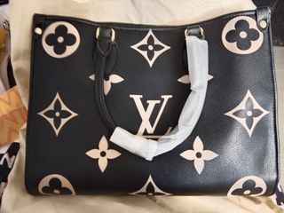 LV Initiales 35mm Reversible Belt, Luxury, Accessories on Carousell