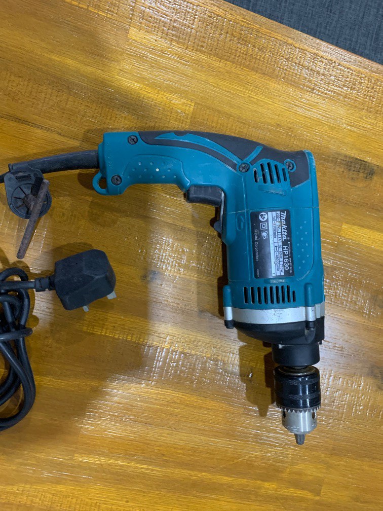 Makita hammer drill Model HP1630, Furniture & Home Living, Home