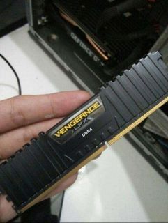 Memory Ram Corsair Vengeance DDR4 8gb 2400Mhz