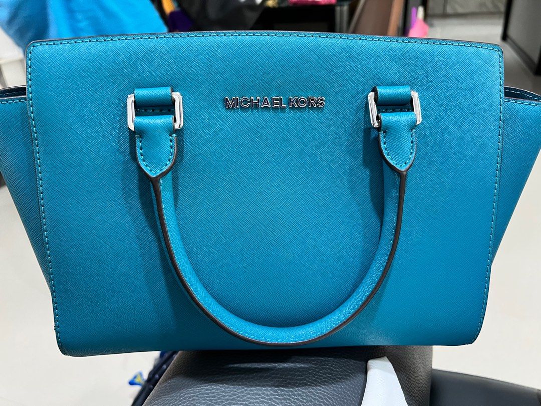 Turquoise michael 2025 kors bag