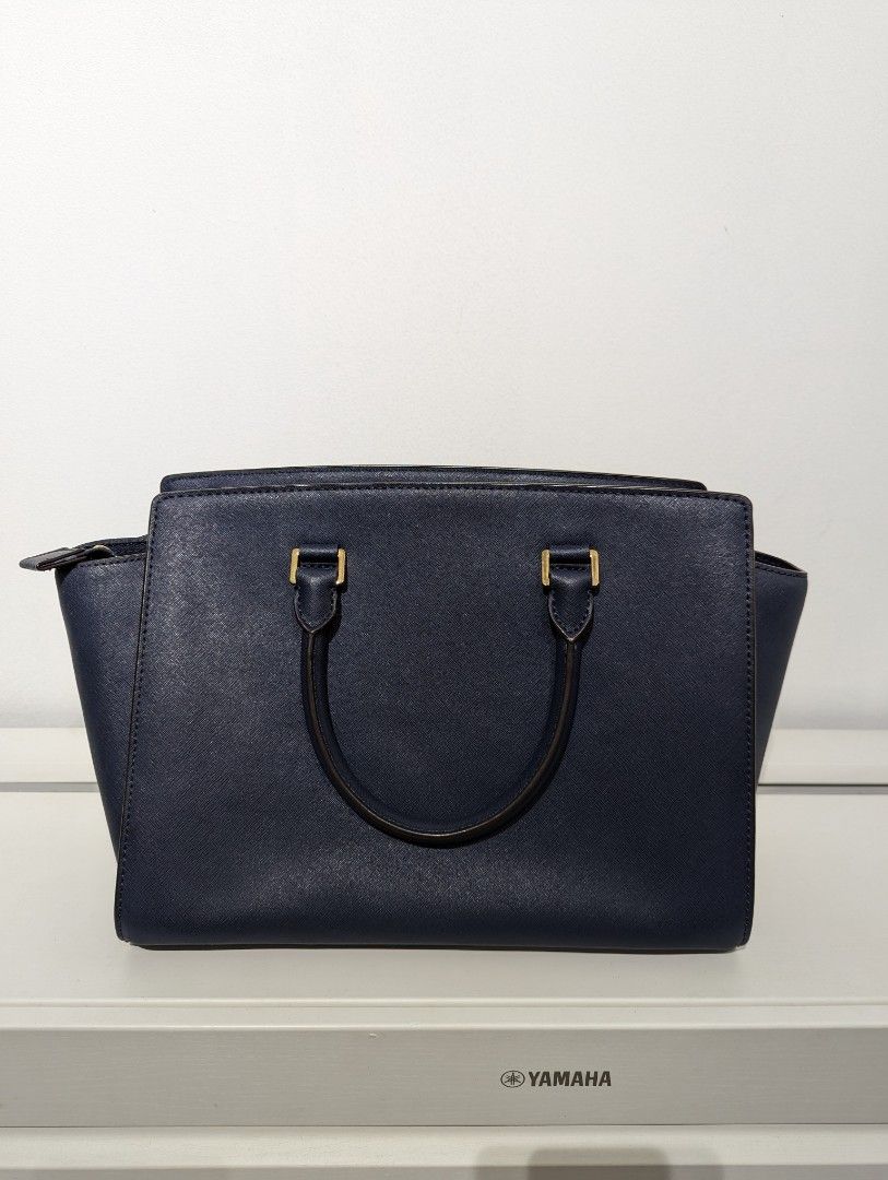 Michael Kors Selma medium bag in Navy Women s Fashion Bags