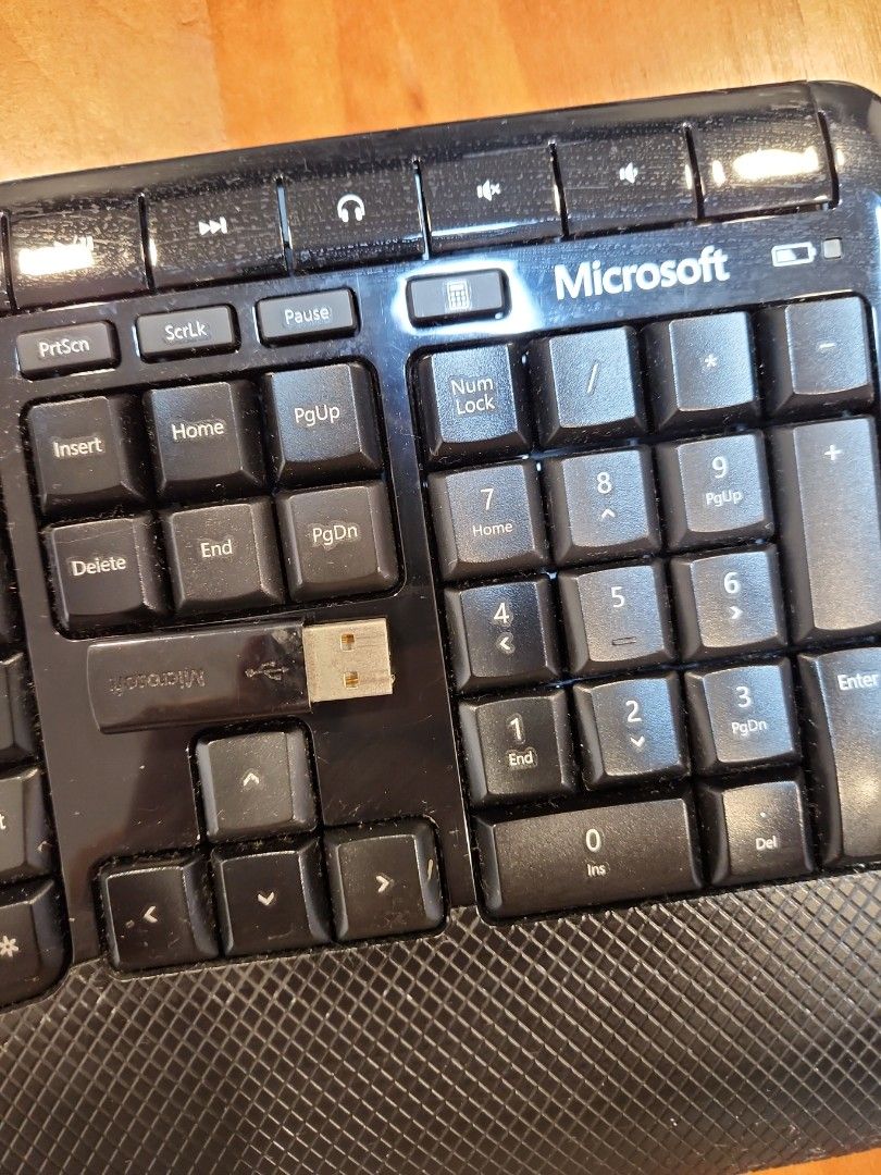 Microsoft wireless keyboard 5050 ergonomic computers tech parts