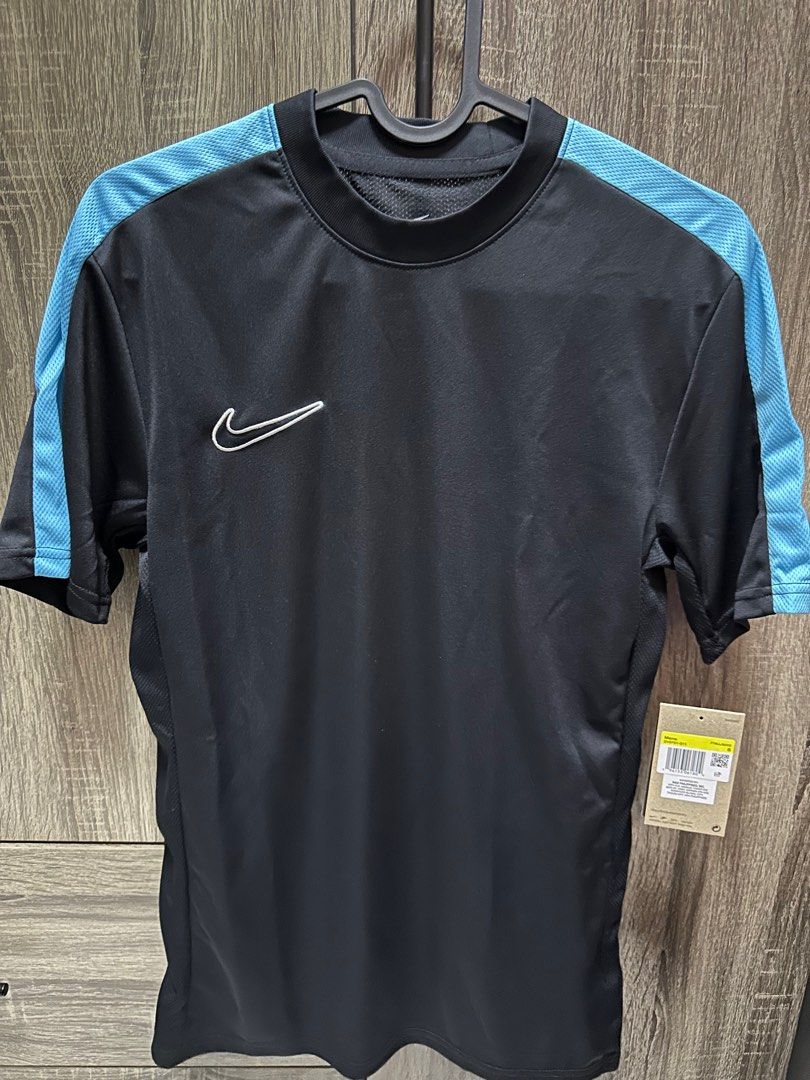 Nike t shirt olx top