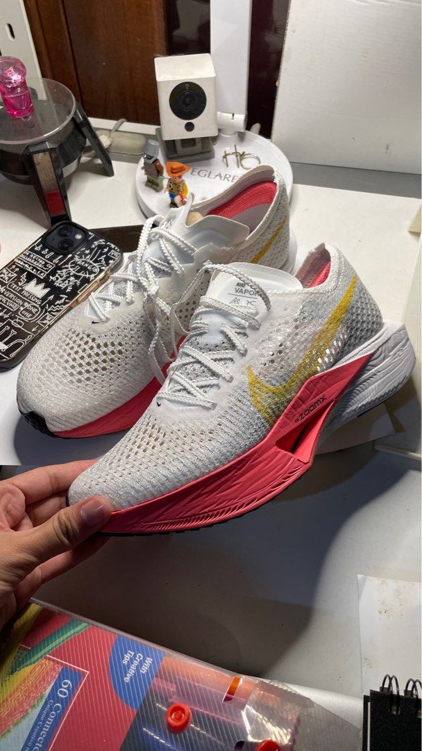 Nike Vaporfly 3 Olah Raga Baju Olahraga di Carousell