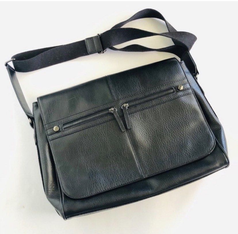 Original ALDO black classic Messenger Laptop bag Men s Fashion Bags Sling Bags on Carousell