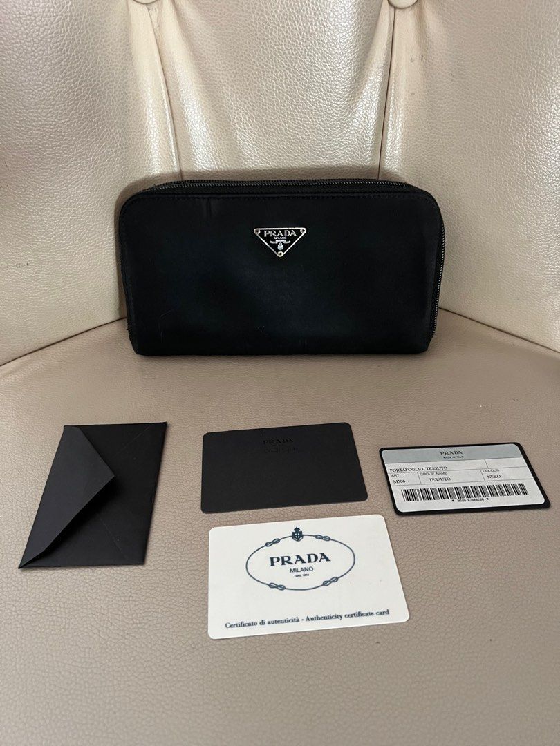 AUTHENTIC VINTAGE PRADA TESSUTO COIN PURSE WITH BOX AND AUTHENTICITY CARDS
