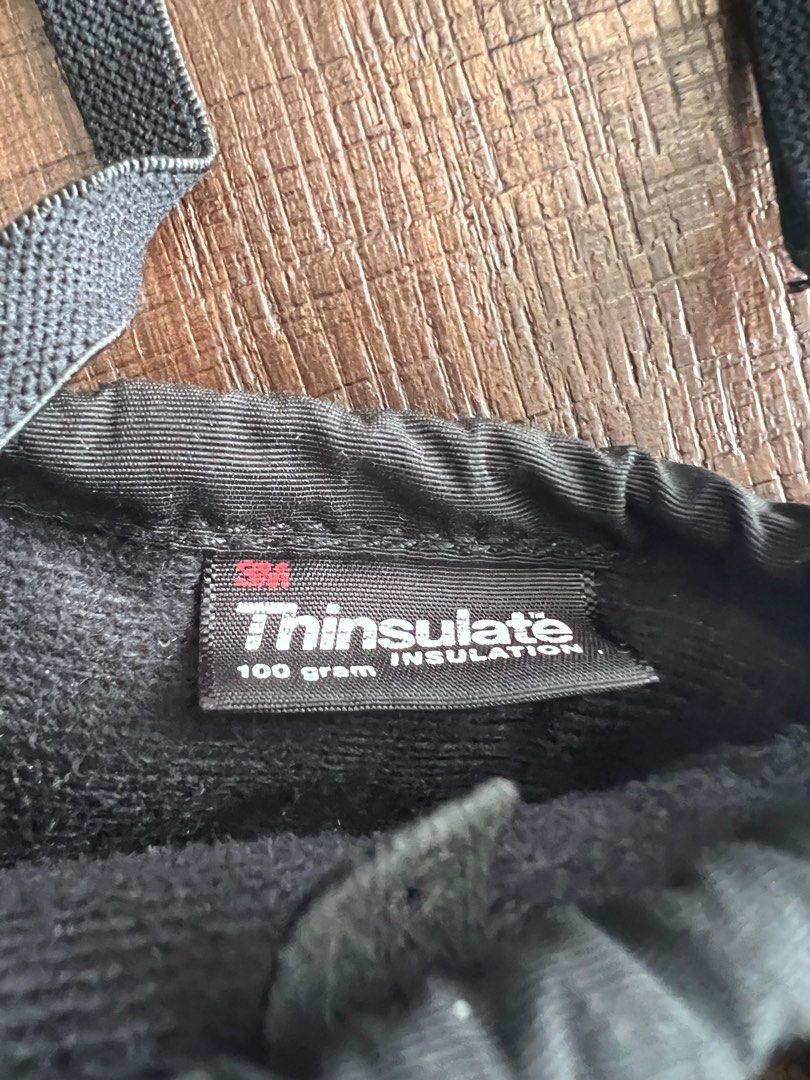 Oyuki kids ski gloves, Sports Equipment, Other Sports Equipment and