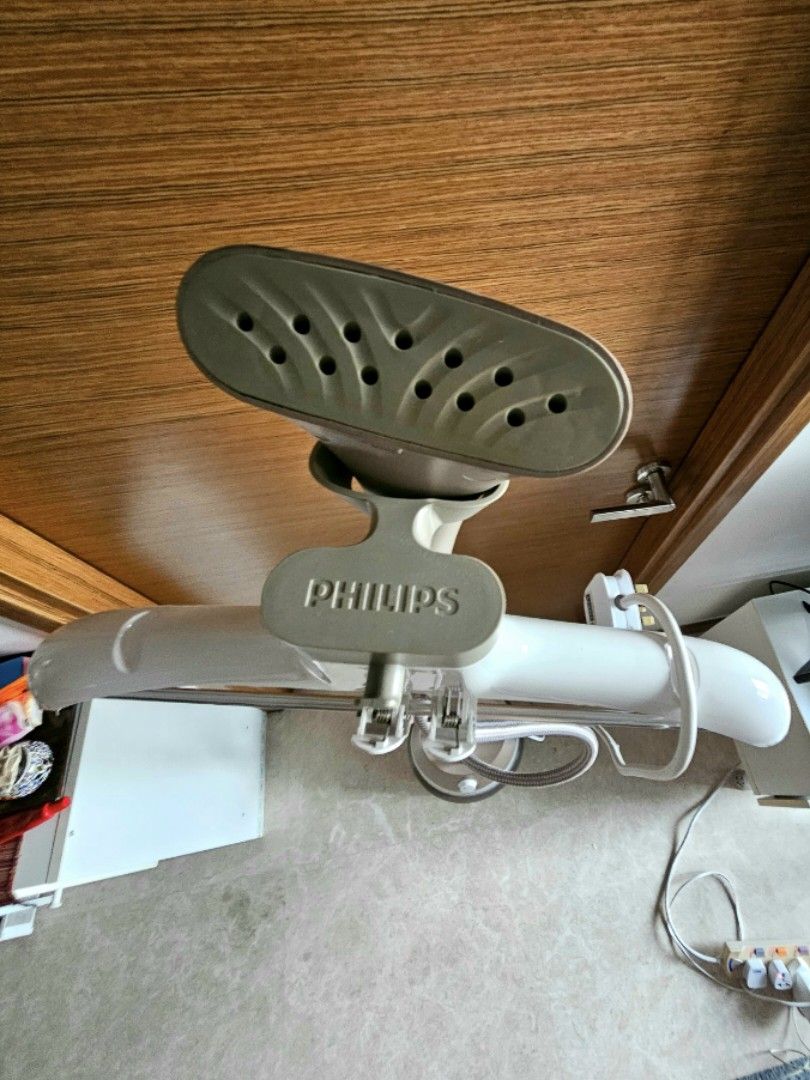 Philips GC524/60 EasyTouch garment steamer steam iron, TV & Home ...