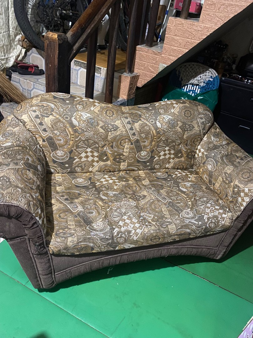 Preloved Sofa, Furniture & Home Living, Furniture, Sofas on Carousell