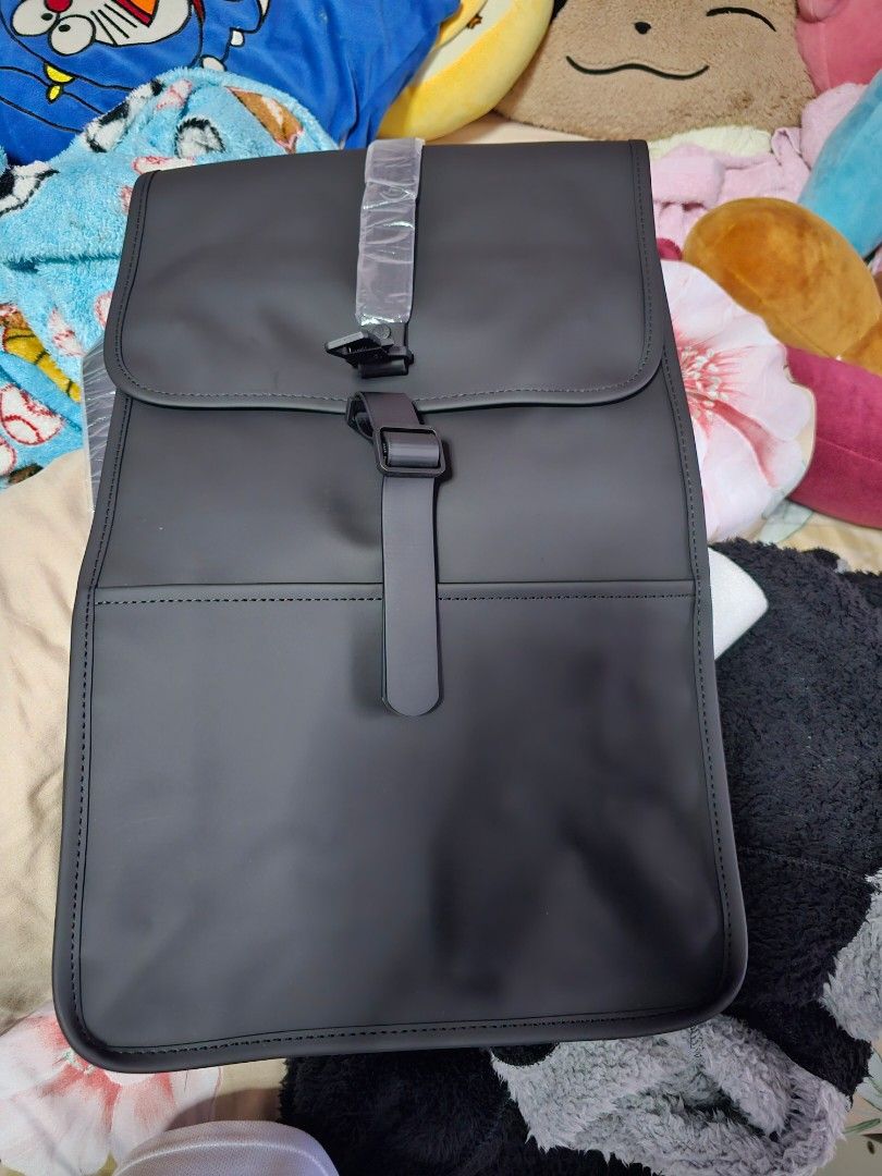 Rains hotsell backpack men