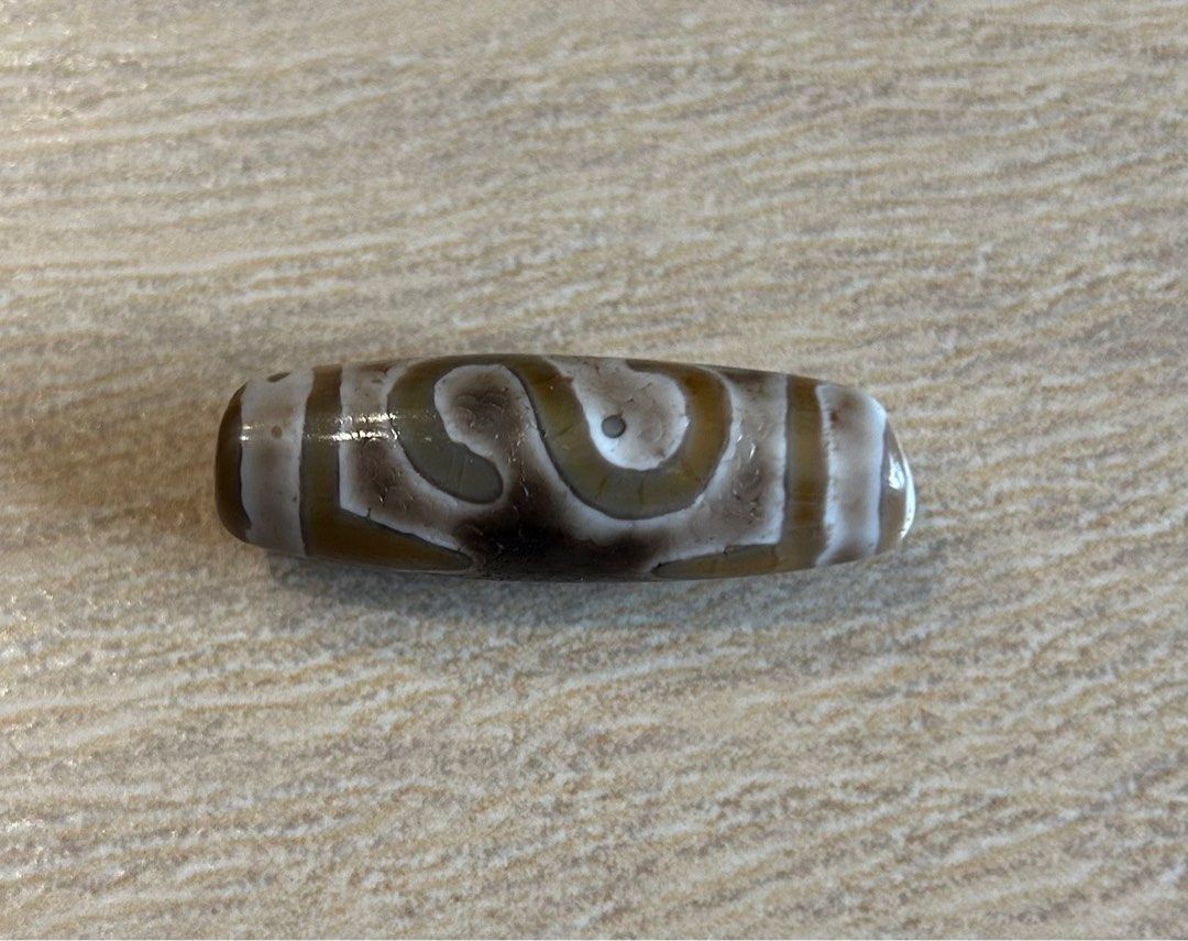 Rare unique Money S Hook symbol 💯🈵️aged Tibet Dzi bead 稀有特殊 