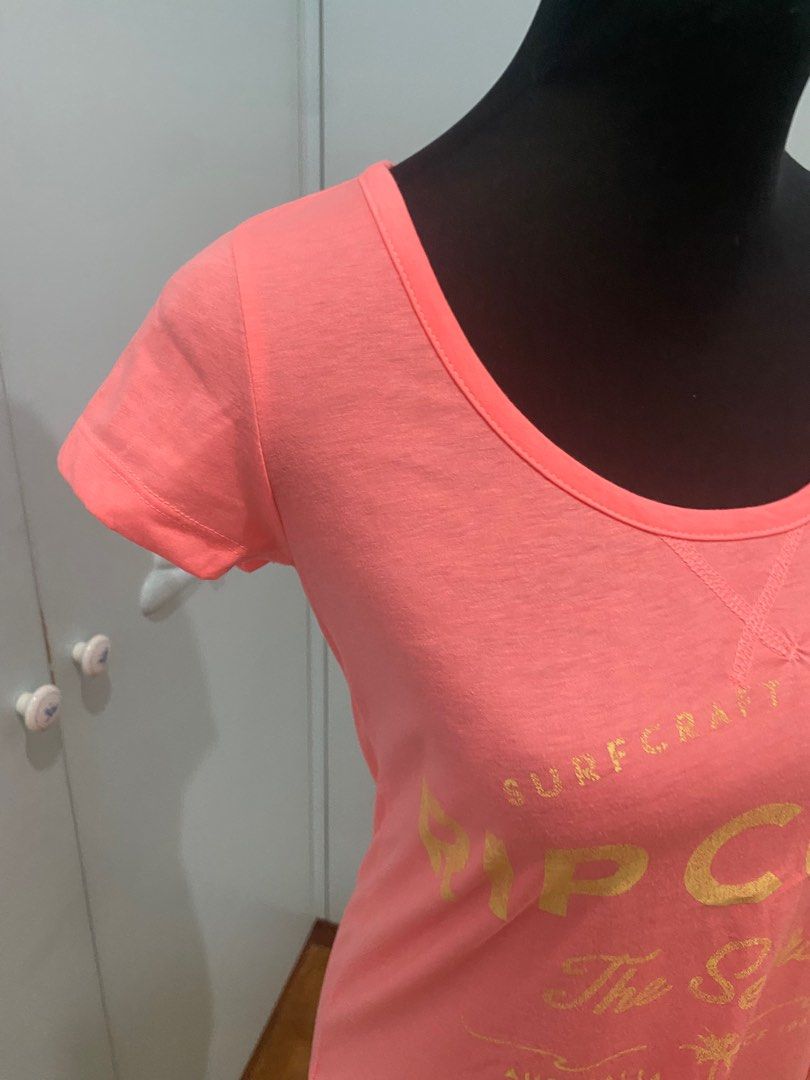 Rip curl coral beach shirt (Category: Shirts) located in Mandaluyong City. Submitted by kat.store (Listing ID 1257574841, Image 2). Description: .