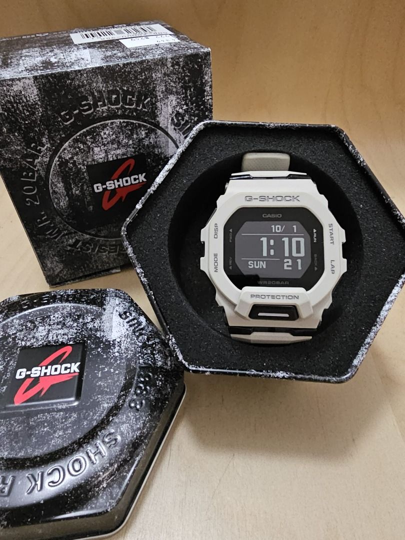 Selling g shock watches clearance