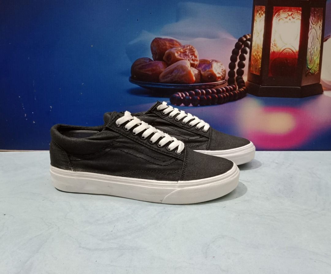 Sepatu Vans Old Skool Low Black Size 40 Fesyen Pria Sepatu