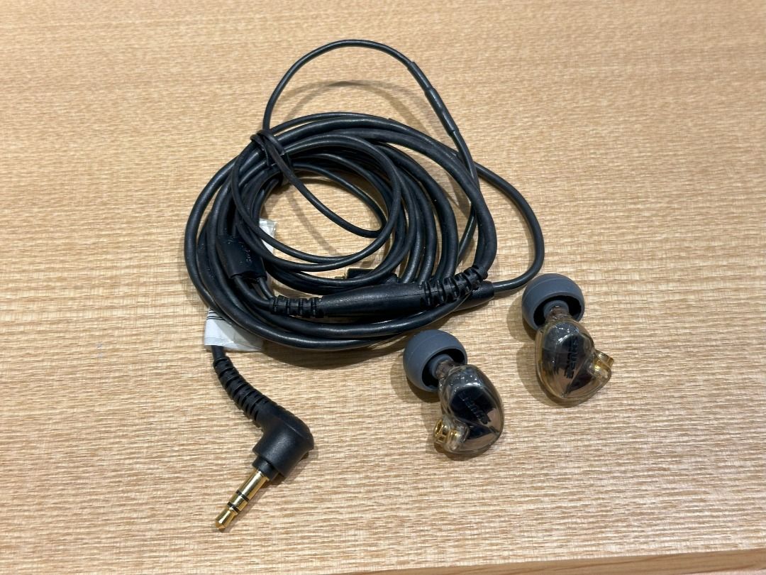 Shure se425 new arrivals vs