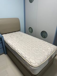 (Category: ) located in . Submitted by lmw77 (Listing ID 1257629866, Image 1). Description: .