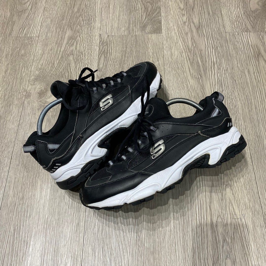Skechers 7.5 top