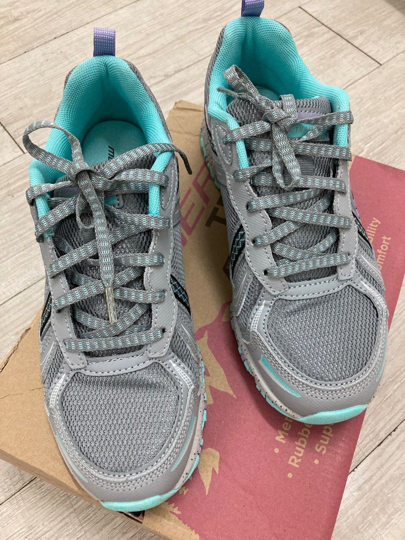 Payless on sale shoes skechers