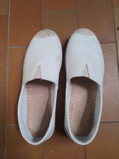 (Category: ) located in . Submitted by aarejme (Listing ID 1257564304, Image 1). Description: .