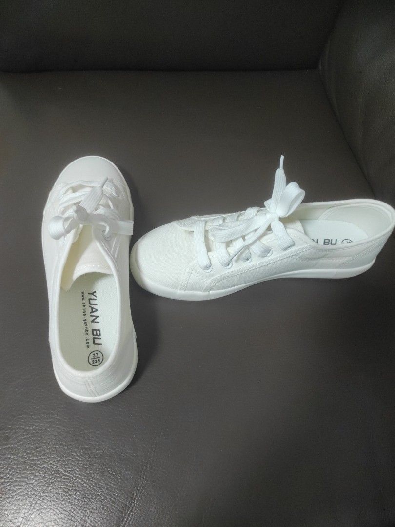 sneakers white brand new Women s Fashion Footwear Sneakers on