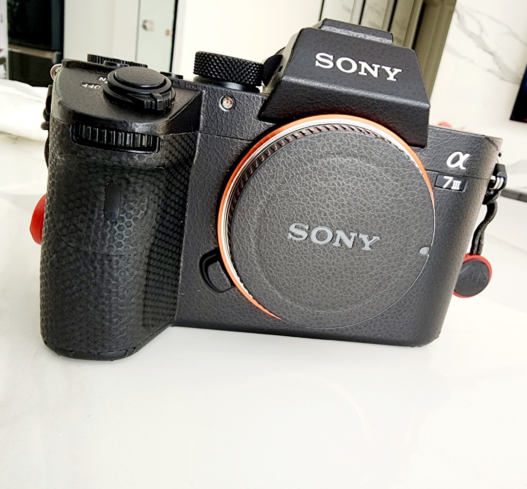 Sony A7IV Full Frame Mirrorless Camera (Low Shutter Count), Photography,  Cameras on Carousell