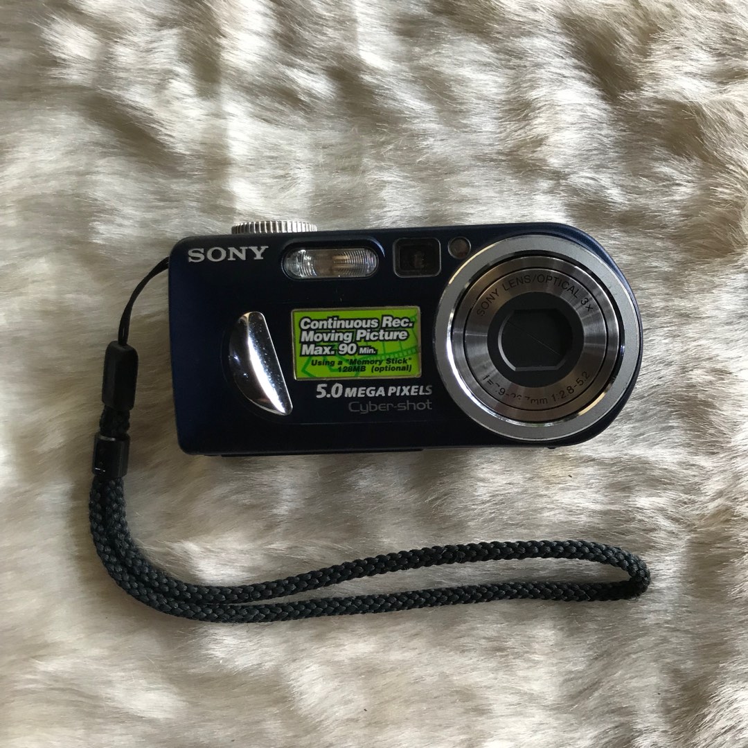 Sony CyberShot DSCP10 digicam/ digital camera, Photography, Cameras on