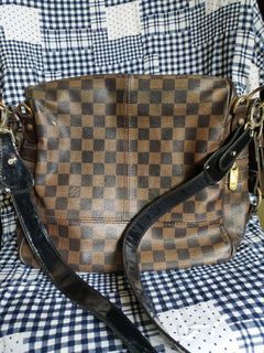 Louis Vuitton Monogram Galaxy Alpha Messenger, Fesyen Wanita, Tas & Dompet  di Carousell